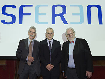 Photo des dirigeants de SFEREN : de g. à dr. : Gérard Andreck, alors président de la Macif, Roger Belot, PDG de la Maif, et Daniel Havis, PDG du groupe Matmut