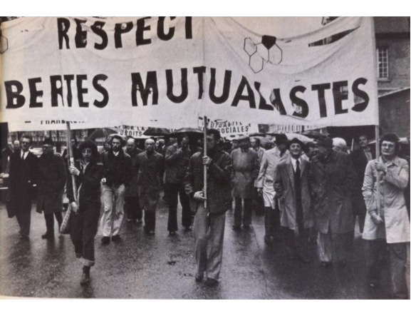 Manifestation mutualiste contre le ticket modérateur 1976