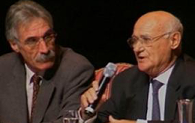 Photo de Gérard Andreck et de Jacques Vandier à l'Assemblée régionale COA de 2002