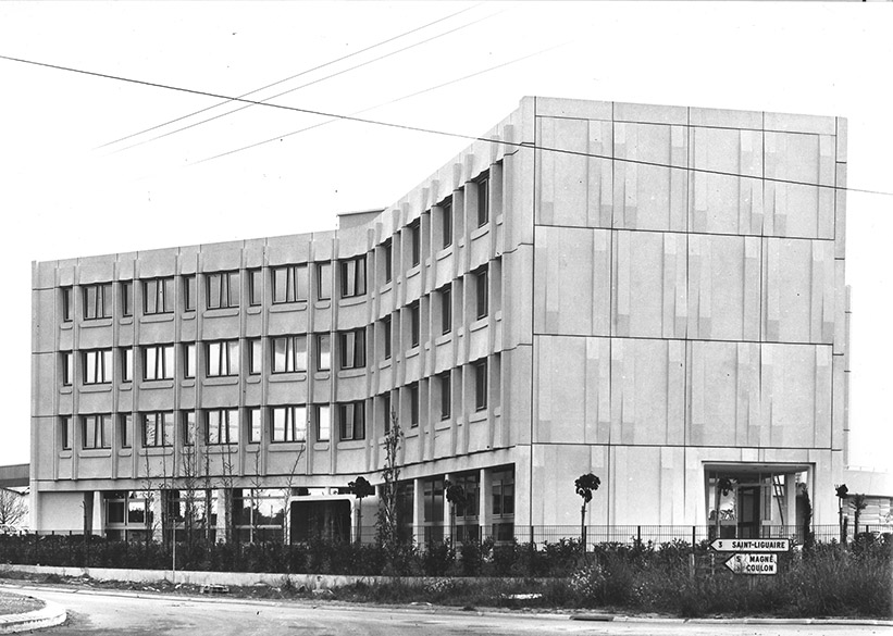 Photo du bâtiment du 2-4 rue Pied-de-Fond à Niort, la direction générale, 