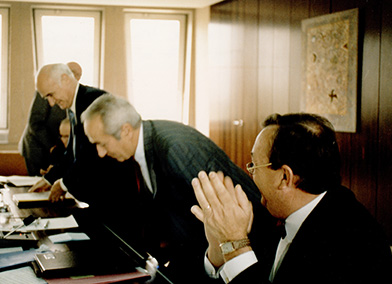 Passations des pouvoirs entre Jacques Vandier, à gauche, Jean Dupont, au centre, et Jean Simonnet à droite