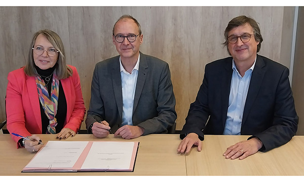 De gauche à droite : Nathalie Mayance, présidente Apivia Macif Mutuelle, Jean-Louis Grosse-Delasalle, président de la Macif et Jean-Philippe Dogneton, directeur général Macif