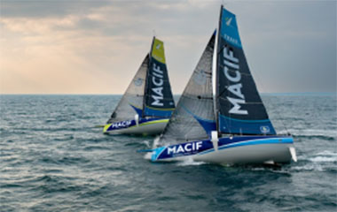 Photo de deux voiliers Macif